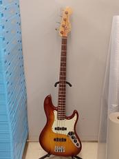 エレキベース|FENDER USA