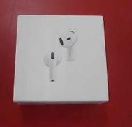 ノイズキャンセリングイヤホン|APPLE