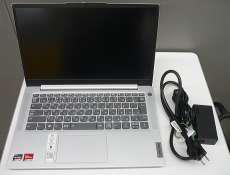 ノートパソコン|LENOVO