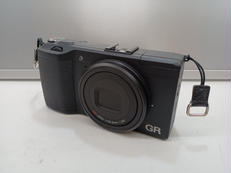 デジタルカメラ|RICOH (1620万画素)