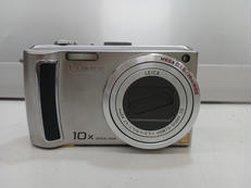 デジタルカメラ本体のみ|PANASONIC