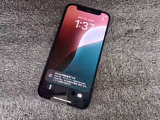 iPhone|APPLE (UQロック)