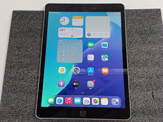 第９世代 ｉＰａｄ|APPLE (KDDI)