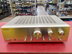 JUNKのプリメインアンプ|SANSUI