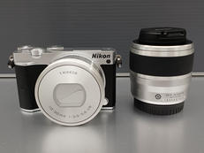 ミラーレス一眼|NIKON (2081万画素)