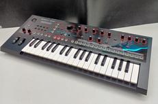 シンセサイザー|ROLAND