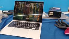 MacBook Air 13インチ 2020|APPLE