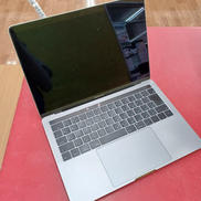 MACBOOK PRO|APPLE