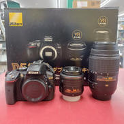 デジタル一眼 ダブルズーム|NIKON