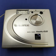 デジカメ|FUJIFILM