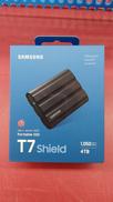 ポータブルSSD T7 SHIELD|SAMSUNG