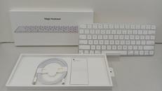 MAGIC KEYBOARD|APPLE