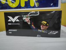 1/18スケールミニカー|MINICHAMPS