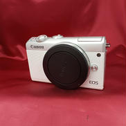 ミラーレス一眼|CANON