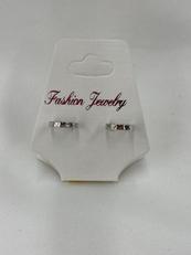 ピアス|PT900