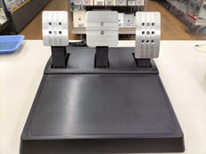 ステアリングコントローラー|THRUSTMASTER