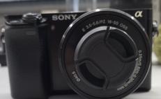 ミラーレス一眼ダブルズームキット|SONY