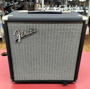 FENDER RUMBLE15 ベースアンプ|FENDER