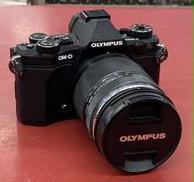 OLYMPUS OM-D ミラーレス一眼　ジャンク品 ミラーレス一眼|OM-D|オフモール - 中古通販のハードオフ公式
