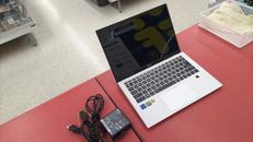 ノートパソコン|MSI