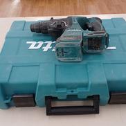 充電式ハンマードリル|MAKITA