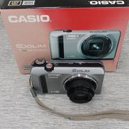 デジタルカメラ|CASIO