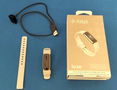 スマートウォッチ|FITBIT