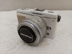 ミラーレス一眼|OLYMPUS