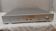 ヘッドホンアンプ|LUXMAN