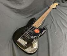 【6弦による多彩なサウンドバリエーションが可能】エレキベース|SQUIER