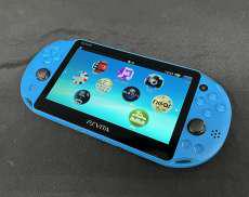【薄型化と軽量化を実現】PLAYSTATION VITA|SONY