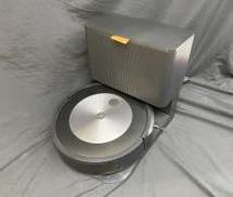 【最大60日分のゴミを収納】ロボット掃除機|iRobot