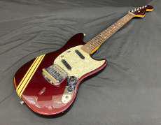 【コンペティションストライプ採用】エレキギター|FENDER