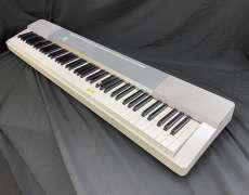 【メタリックがアクセントのデザイン】電子ピアノ|CASIO