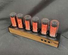 【1600万色のニキシー管風置時計】ギグシークロック|AZUREST