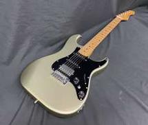 【抱えやすいややスリムなボディシェイプ】エレキギター|BACCHUS