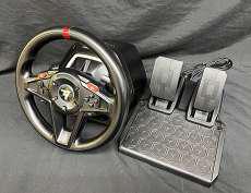 【レースの没入感を高める】ステアリングコントローラー|THRUSTMASTER