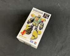 【新品未開封】TRANSFORMERS BUMBLEBEE|MEDI COM TOY