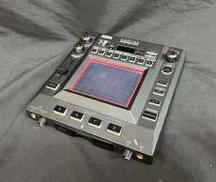 【タッチパッドで直感的な操作感を実現】サンプラー|KORG