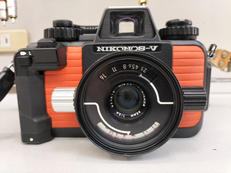 コンパクトフィルムカメラ|NIKON