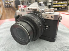 ミラーレス一眼|NIKON