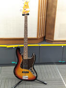 エレキベース|FENDER JAPAN