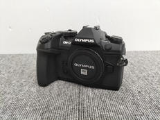 カメラ|OLYMPUS