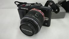 ミラーレス一眼|OLYMPUS