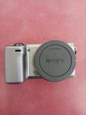 ミラーレス一眼レフカメラ|SONY