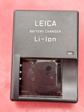 充電器|LEICA
