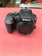 デジタル一眼レフ ボディ|NIKON