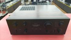 プリメインアンプ|SANSUI