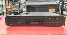 CDプレイヤー|TASCAM