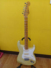 ストラトキャスター|FENDER JAPAN